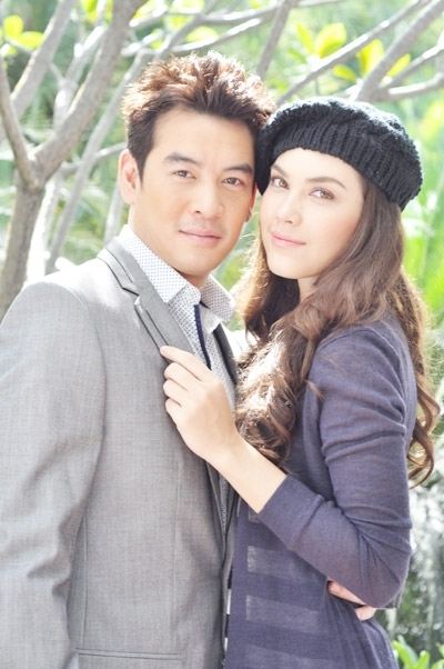 แหม่มแก้มแดง(ชาคริต แย้มนาม-แมท ภีรนีย์)