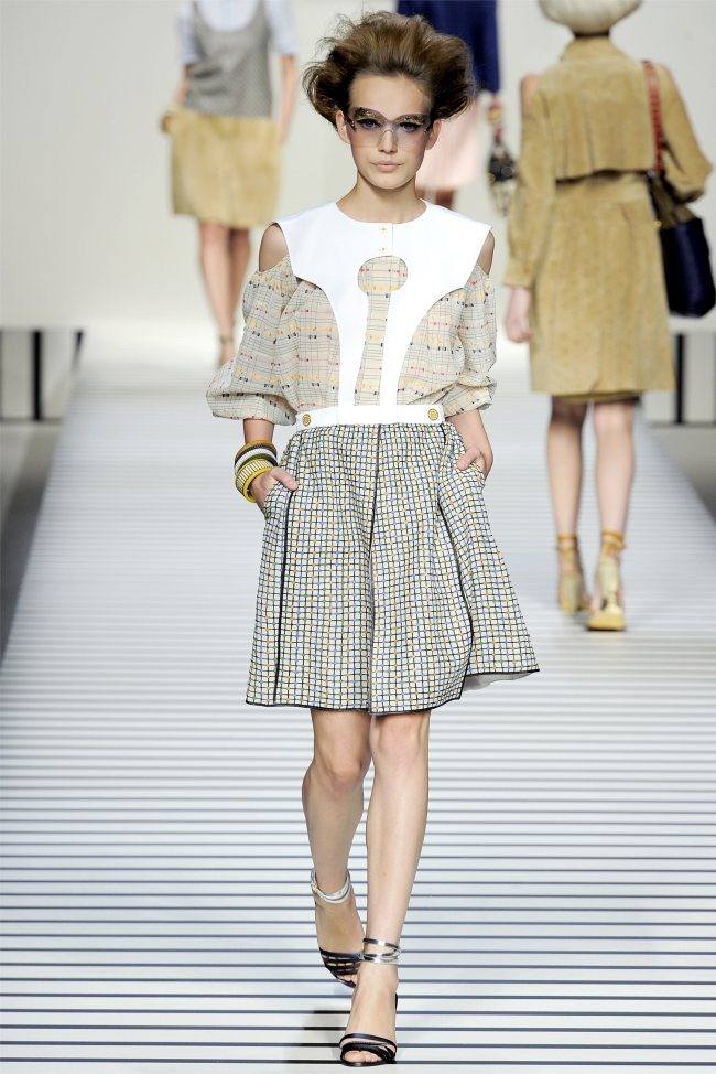 MILAN FASHION WEEK: FENDI SPRING 2012