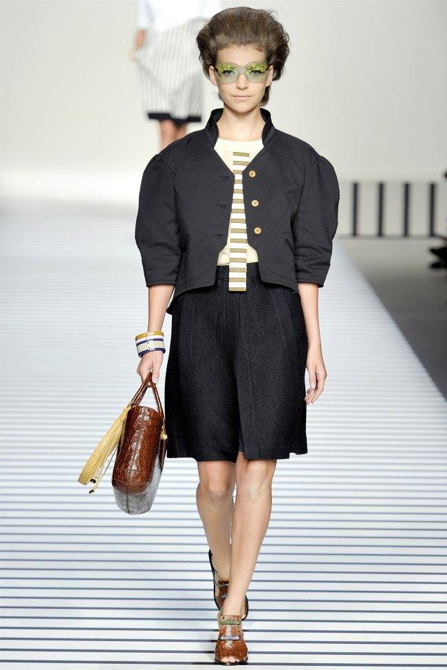 MILAN FASHION WEEK: FENDI SPRING 2012