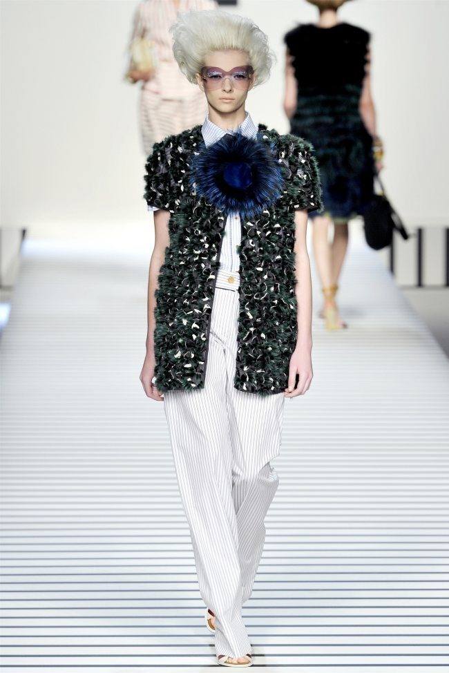 MILAN FASHION WEEK: FENDI SPRING 2012