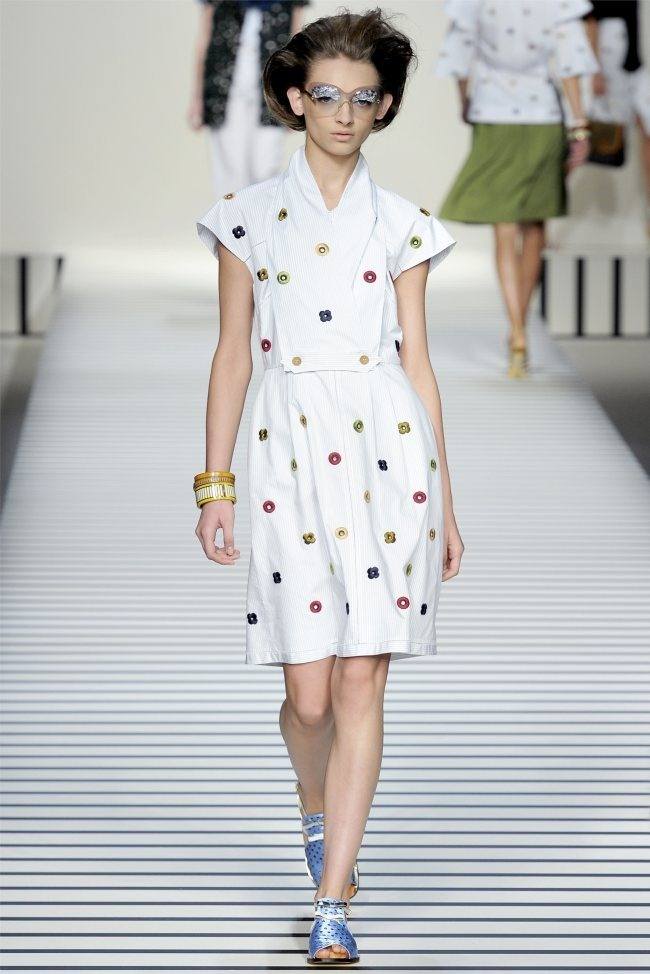 MILAN FASHION WEEK: FENDI SPRING 2012