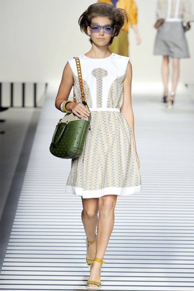 MILAN FASHION WEEK: FENDI SPRING 2012