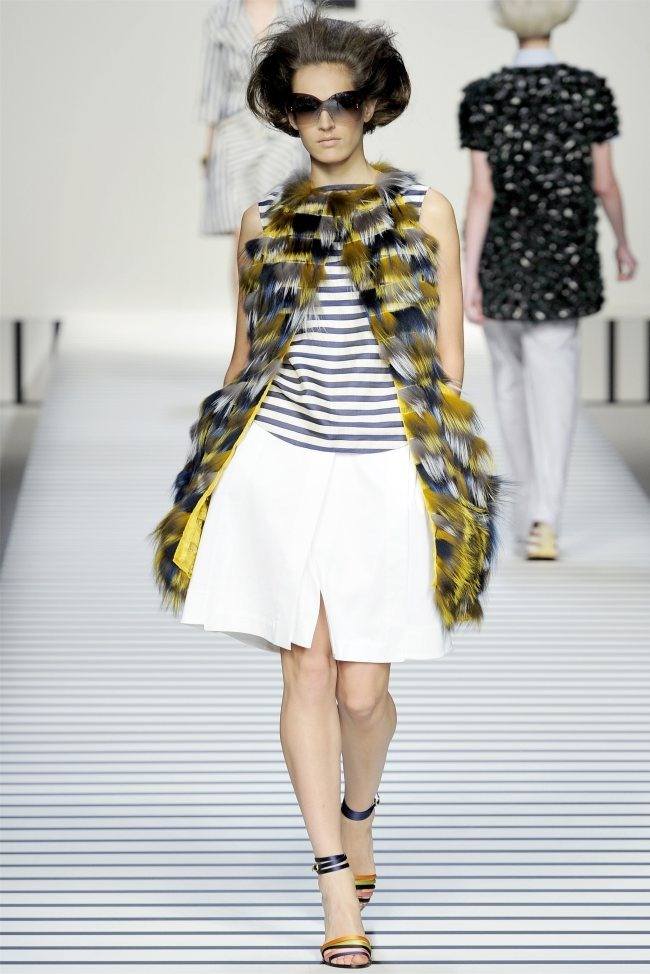 MILAN FASHION WEEK: FENDI SPRING 2012