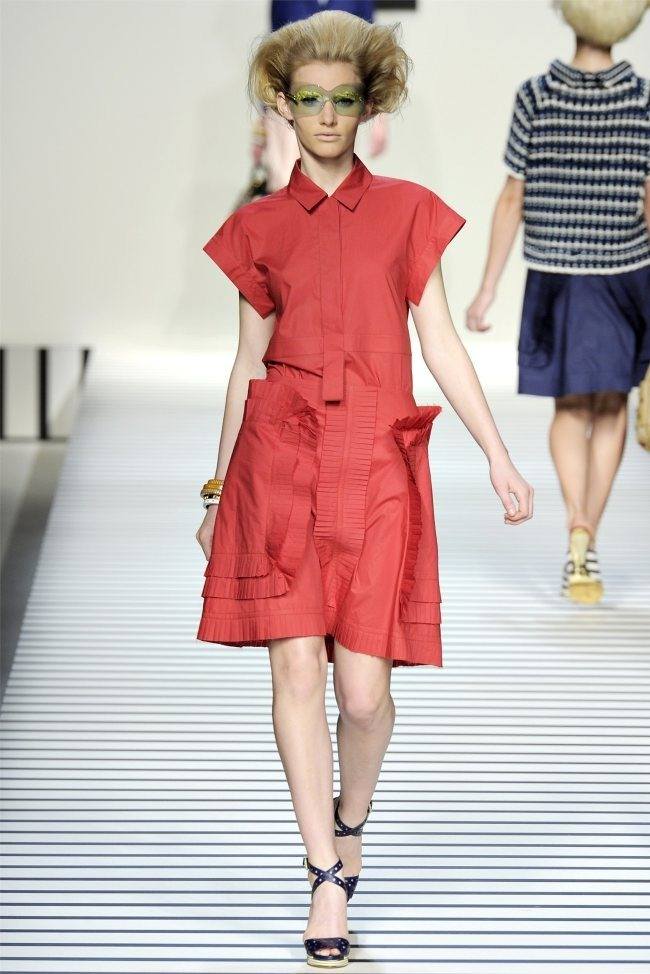 MILAN FASHION WEEK: FENDI SPRING 2012
