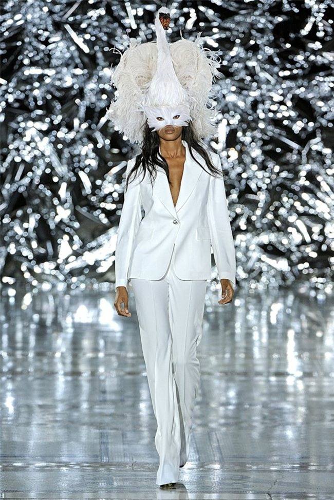 LONDON FASHION WEEK: GILES SPRING 2012