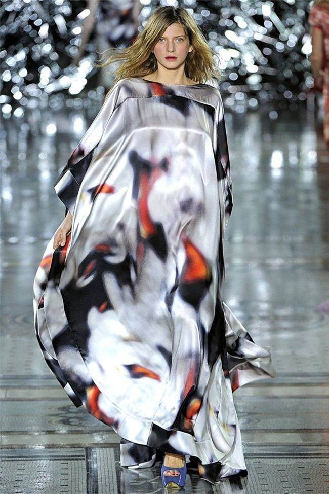 LONDON FASHION WEEK: GILES SPRING 2012