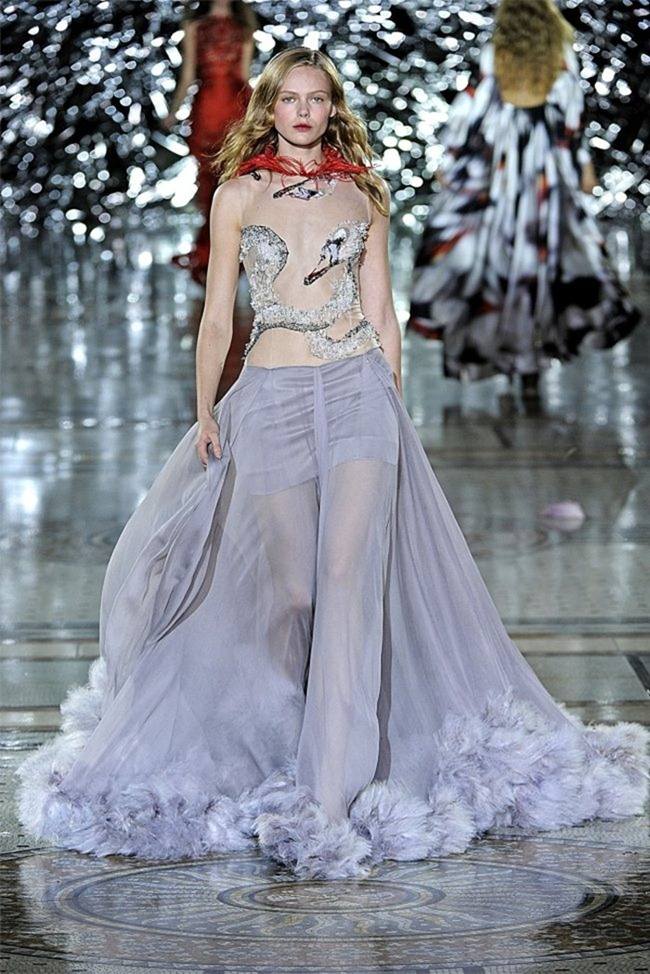 LONDON FASHION WEEK: GILES SPRING 2012