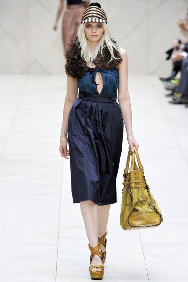 LONDON FASHION WEEK: BURBERRY PRORSUM SPRING 2012