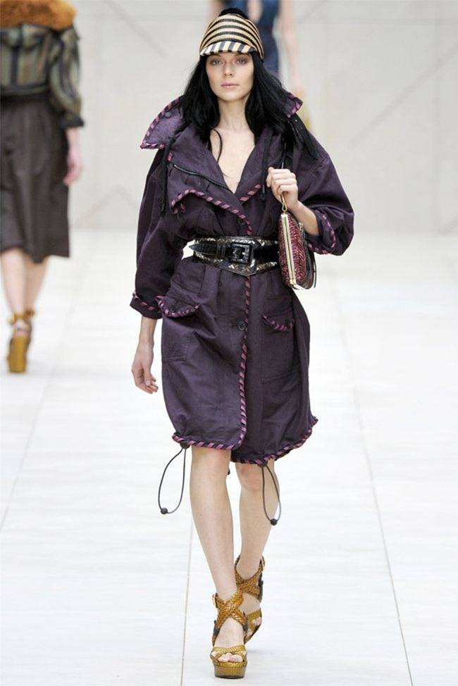 LONDON FASHION WEEK: BURBERRY PRORSUM SPRING 2012