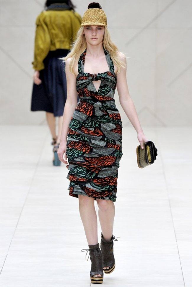 LONDON FASHION WEEK: BURBERRY PRORSUM SPRING 2012