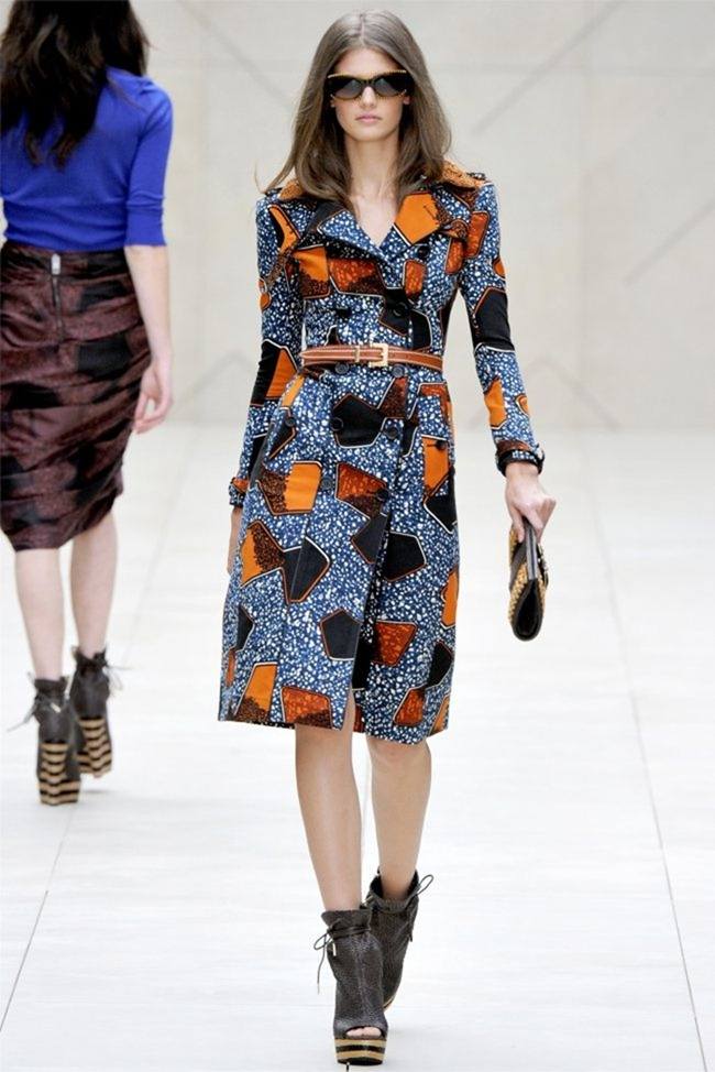 LONDON FASHION WEEK: BURBERRY PRORSUM SPRING 2012