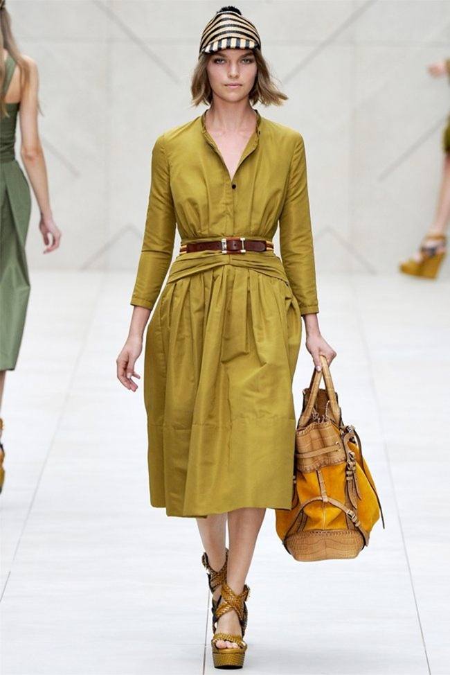 LONDON FASHION WEEK: BURBERRY PRORSUM SPRING 2012