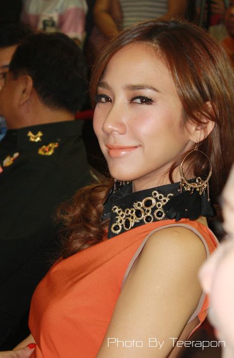 ส่องมุมสวย"พัชราภา"ดูเต็มๆตาเเบบจุใจที่นี่!!!!!