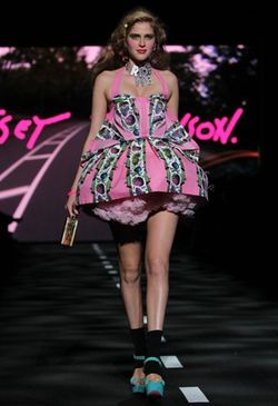 NEW YORK FASHION WEEK: BETSEY JOHNSON READY-TO-WEAR SPRING 2011 BY ROBERT MITRA