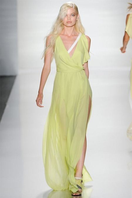 NEW YORK FASHION WEEK: J. MENDEL SPRING 2012
