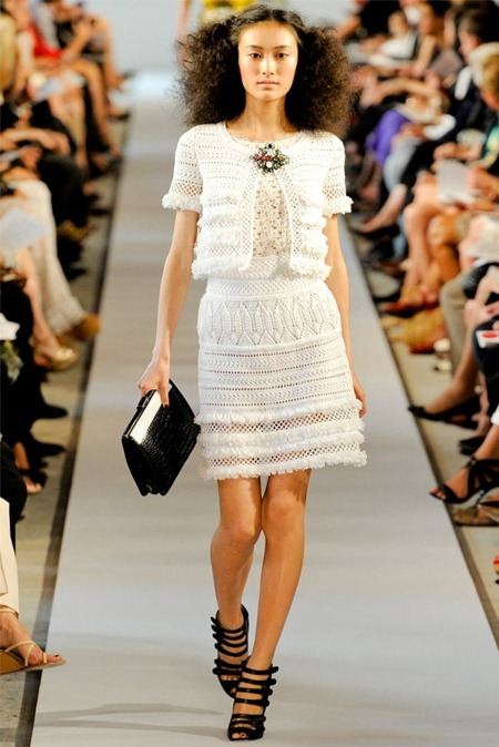 NEW YORK FASHION WEEK: OSCAR DE LA RENTA SPRING 2012