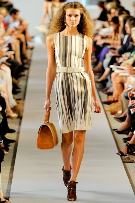 NEW YORK FASHION WEEK: OSCAR DE LA RENTA SPRING 2012
