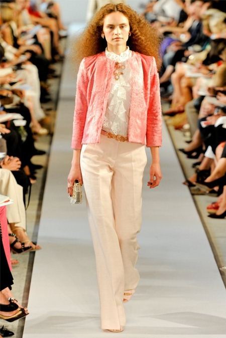 NEW YORK FASHION WEEK: OSCAR DE LA RENTA SPRING 2012