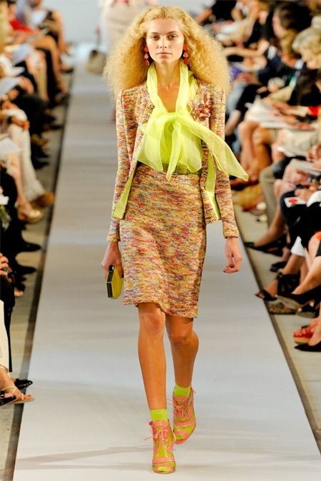 NEW YORK FASHION WEEK: OSCAR DE LA RENTA SPRING 2012