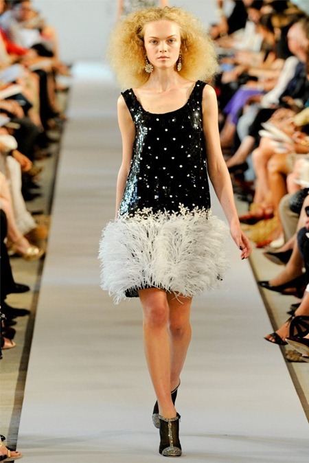 NEW YORK FASHION WEEK: OSCAR DE LA RENTA SPRING 2012