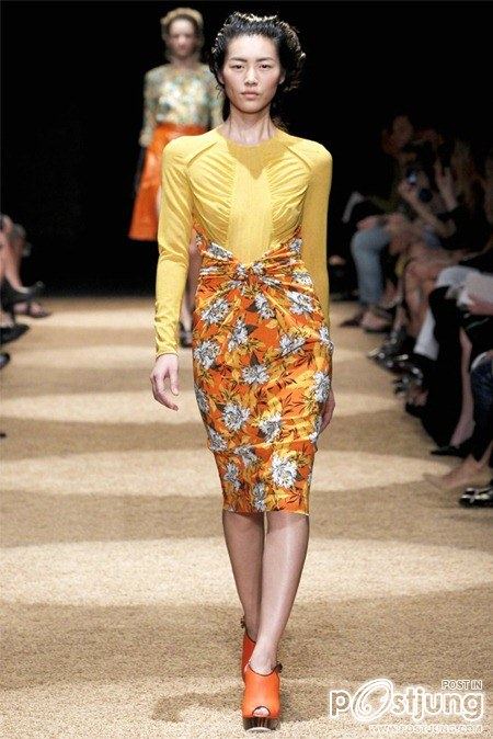NEW YORK FASHION WEEK: PROENZA SCHOULER SPRING 2012