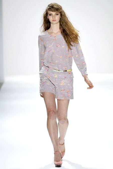 NEW YORK FASHION WEEK: JILL STUART SPRING 2012