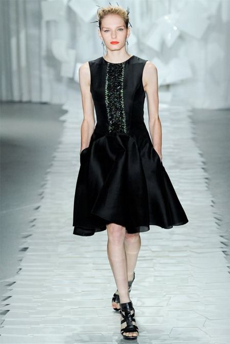 NEW YORK FASHION WEEK: JASON WU SPRING 2012