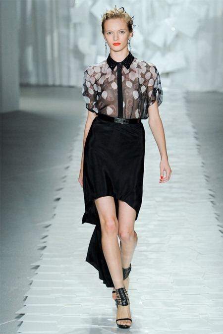 NEW YORK FASHION WEEK: JASON WU SPRING 2012