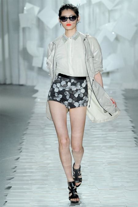 NEW YORK FASHION WEEK: JASON WU SPRING 2012