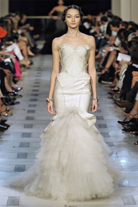NEW YORK FASHION WEEK: ZAC POSEN SPRING 2012