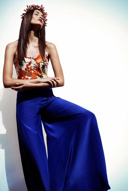 CAMPAIGN: MARCELIA FREESZ FOR ESSENCIALE SPRING 2012 BY PHOTOGRAPHER GUSTAVO MARX