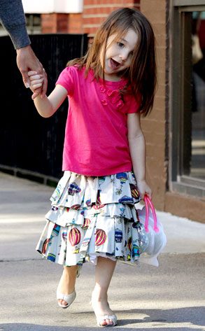 สาวน้อยร้อยล้าน Suri Cruise ลูกสาว ของtom cruise