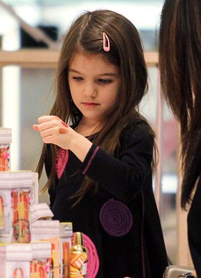 สาวน้อยร้อยล้าน Suri Cruise ลูกสาว ของtom cruise
