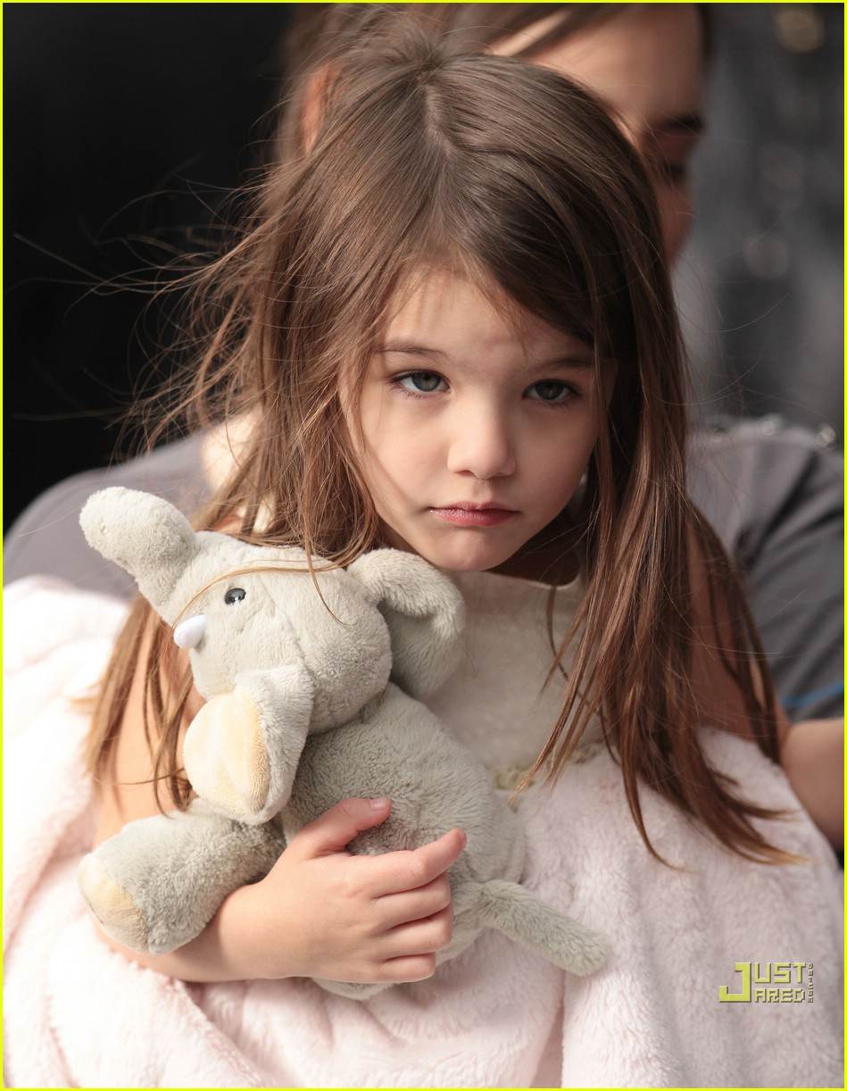 สาวน้อยร้อยล้าน Suri Cruise ลูกสาว ของtom cruise
