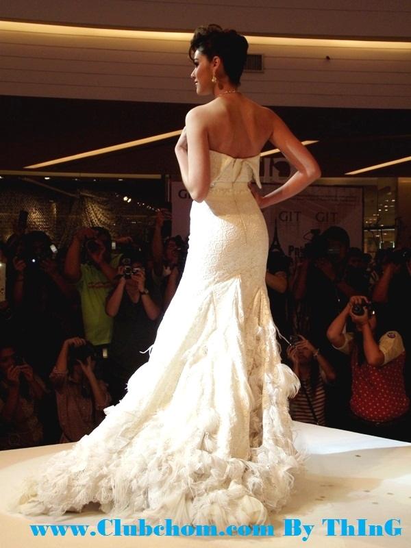 ชมพู่ อารยา สวยสง่าดุจนางพญา