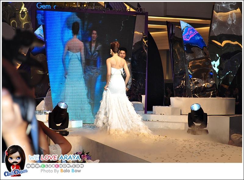 ชมพู่ อารยา สวยสง่าดุจนางพญา