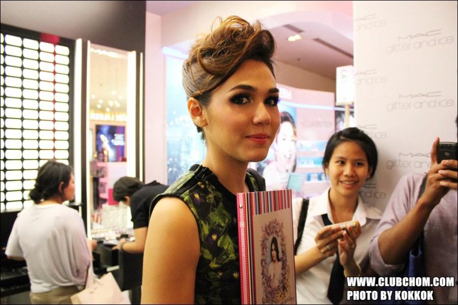 ชมพู่ อารยา ในชุดใส่กลับบ้านน่ารักมากๆ