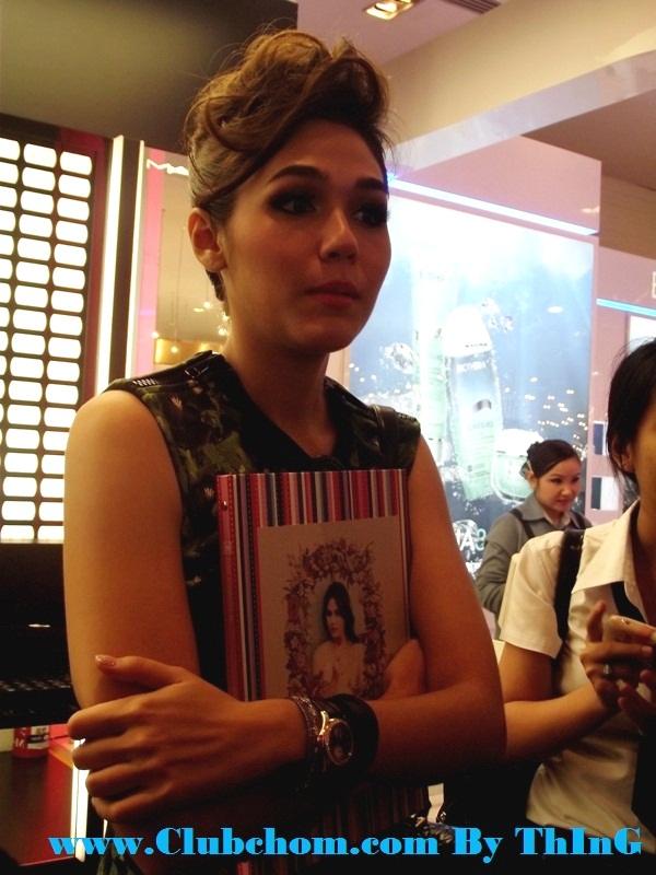 ชมพู่ อารยา ในชุดใส่กลับบ้านน่ารักมากๆ