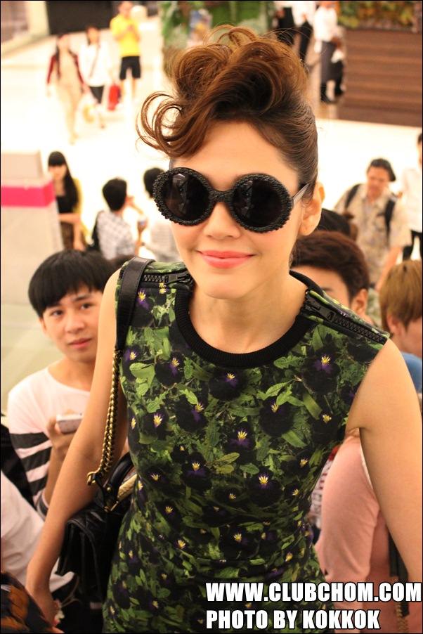 ชมพู่ อารยา ในชุดใส่กลับบ้านน่ารักมากๆ