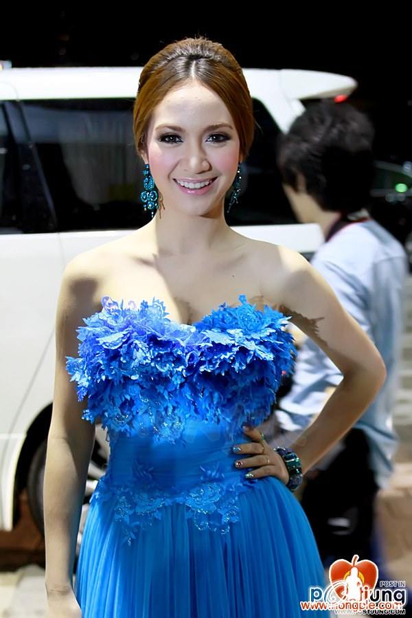 สาวๆในชุดราตรี