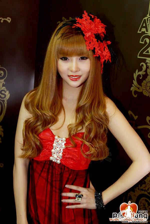 สาวๆในชุดราตรี
