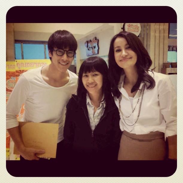 "พี่แอน ทองประสม"....กับน้องๆ