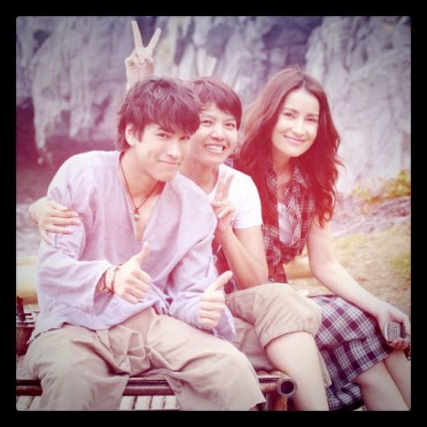 "พี่แอน ทองประสม"....กับน้องๆ