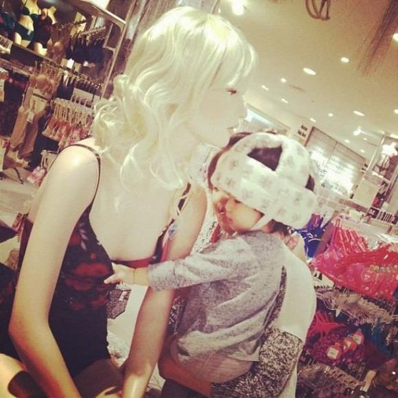 อัพเดท...ภาพความน่ารักของ"น้องออกัส - น้องออการ์"ลูก"เฮียเปิ้ล นาคร"