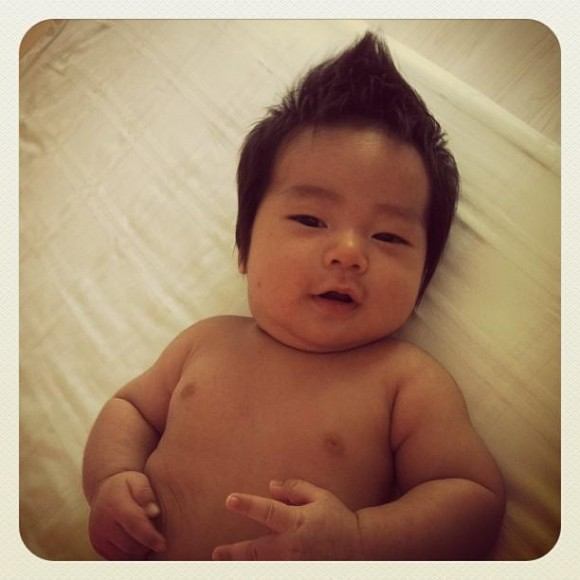 อัพเดท...ภาพความน่ารักของ"น้องออกัส - น้องออการ์"ลูก"เฮียเปิ้ล นาคร"