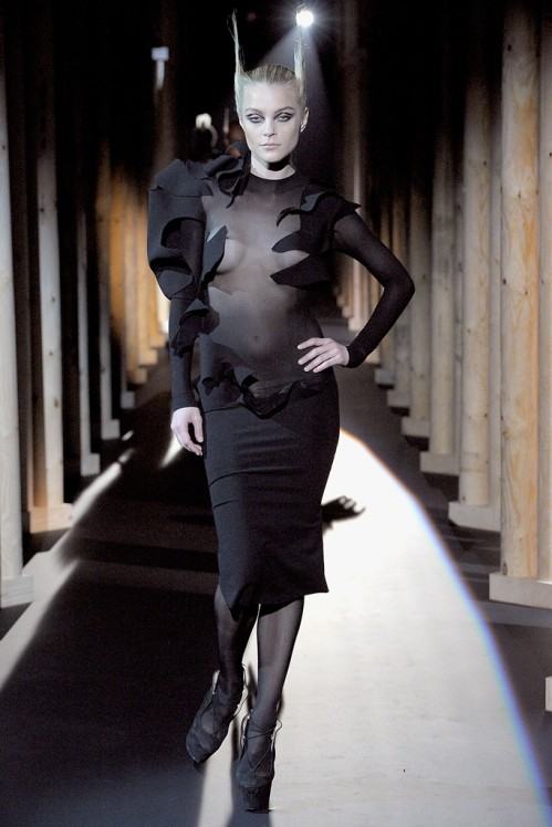 Mugler Woman by Nicola Formichetti Fall/Winter 2011.12 runway show. Fuck yeah!