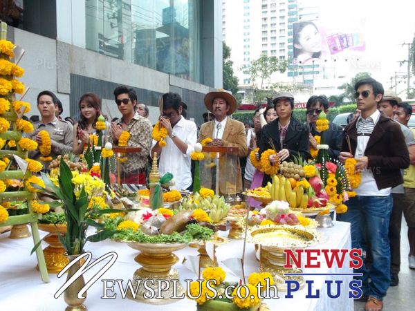 "เอ็กแซ็กท์"บวงสรวงละครเรื่องใหม่"นางสิงห์สะบัดช่อ"...