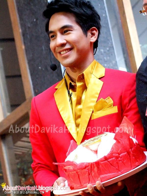 [PICS] โป๊ป ธนวรรธน์ และใหม่ ดาวิกา ในงาน China's Best 2012 at CentralFoodHall CTW