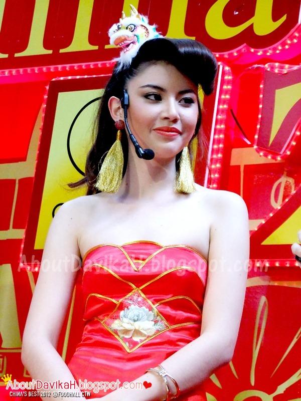 [PICS] โป๊ป ธนวรรธน์ และใหม่ ดาวิกา ในงาน China's Best 2012 at CentralFoodHall CTW