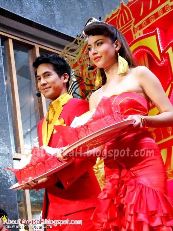 [PICS] โป๊ป ธนวรรธน์ และใหม่ ดาวิกา ในงาน China's Best 2012 at CentralFoodHall CTW